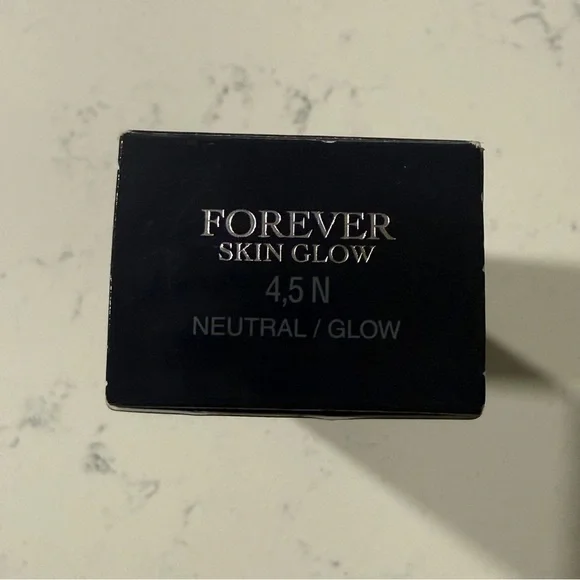 Dior Forever Skin Glow 24H Radiant Foundation High Perfection-4,5N Neutral/Glow - Picture 5 of 7